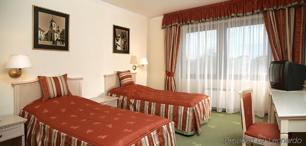 Hotel Kalvaria Superior Gyor Room photo
